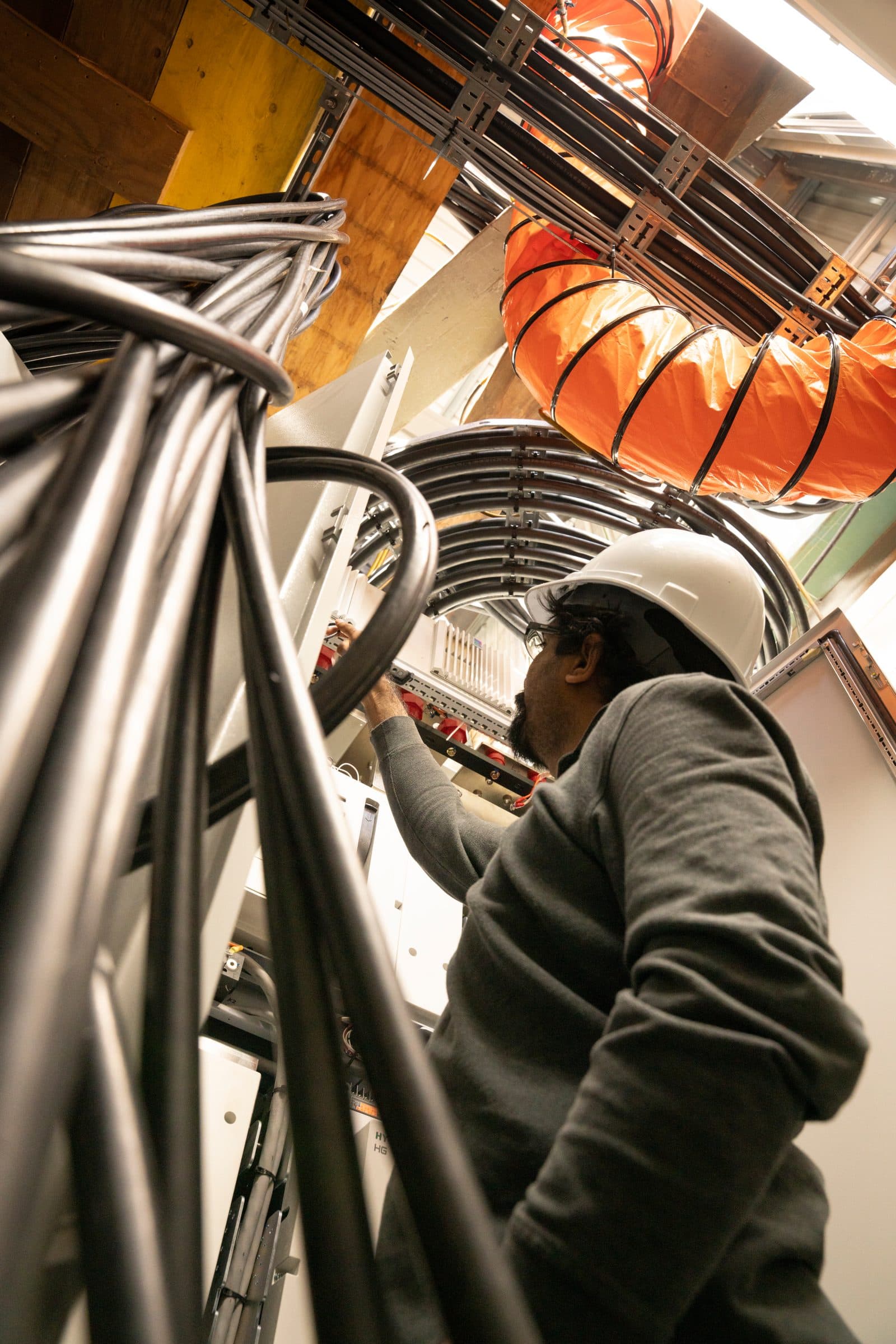 Cabling and power management in the battery room.